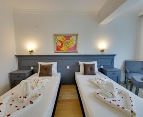 Leo Beach Hotel +16 Bodrum 4 Gece Konaklamalı