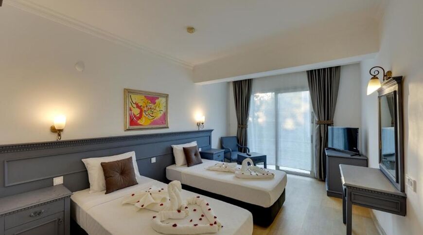 Leo Beach Hotel +16 Bodrum 4 Gece Konaklamalı