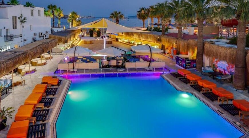 Leo Beach Hotel +16 Bodrum 4 Gece Konaklamalı