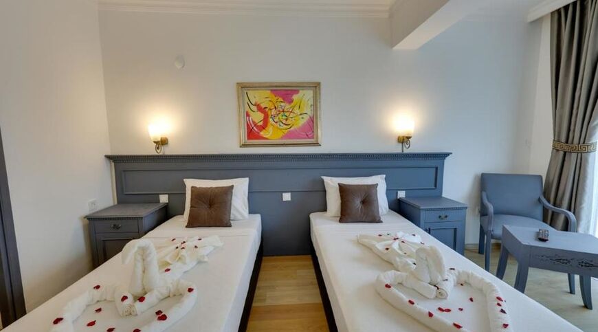 Leo Beach Bodrum +16 Hotel 3 Gece Konaklamalı
