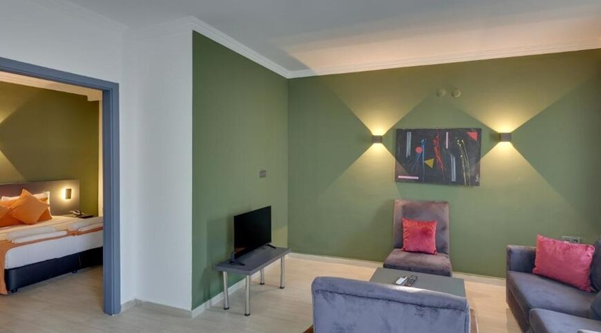 Leo Beach Bodrum +16 Hotel 3 Gece Konaklamalı